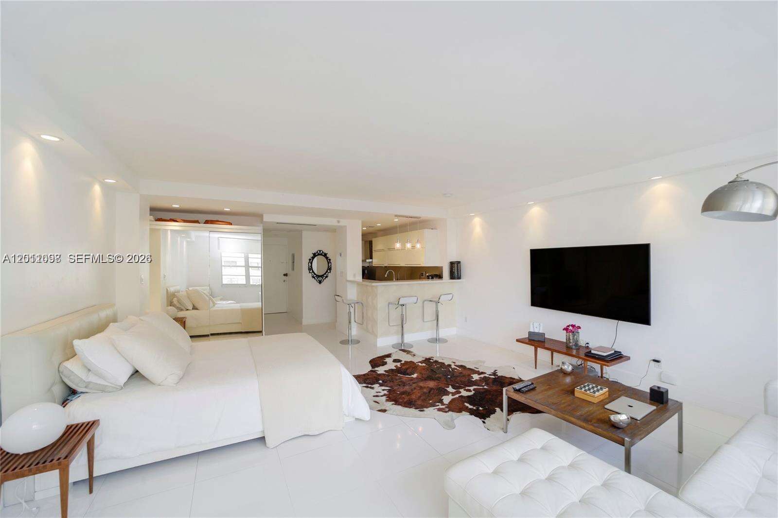 Decoplage at 100 Lincoln Rd, Miami Beach, FL 33139 - For Rent photo 6