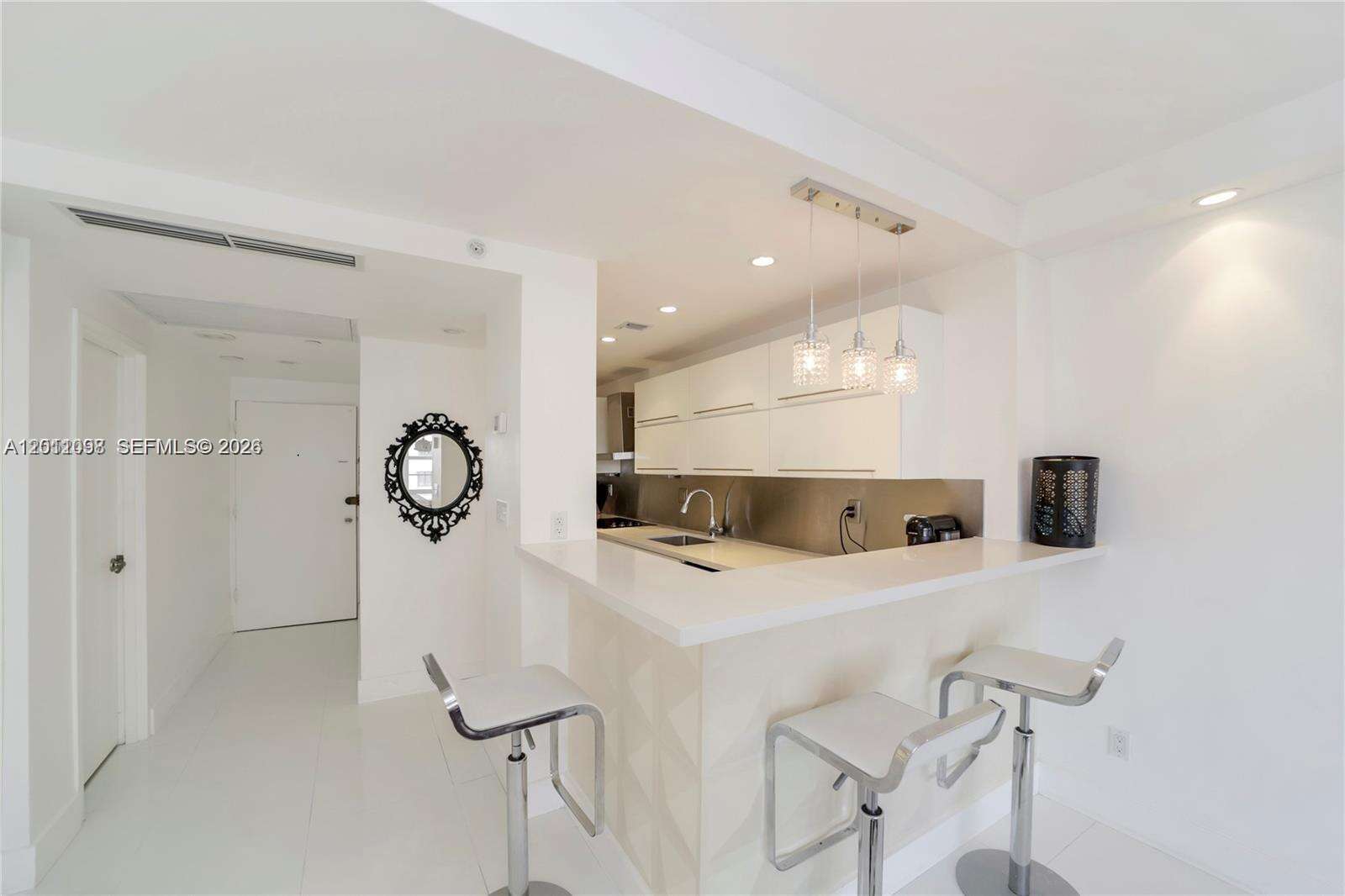 Decoplage at 100 Lincoln Rd, Miami Beach, FL 33139 - For Rent photo 8