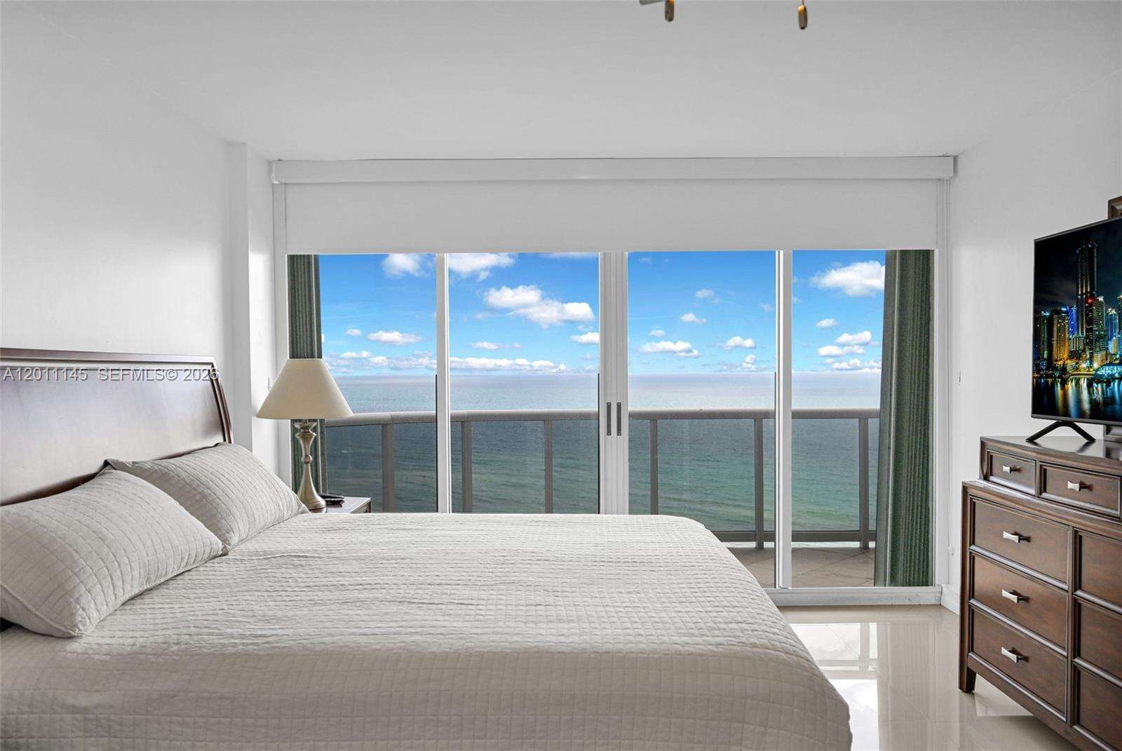 Sands Pointe at 16711 Collins Ave, Sunny Isles Beach, FL 33160 - For Rent photo 28