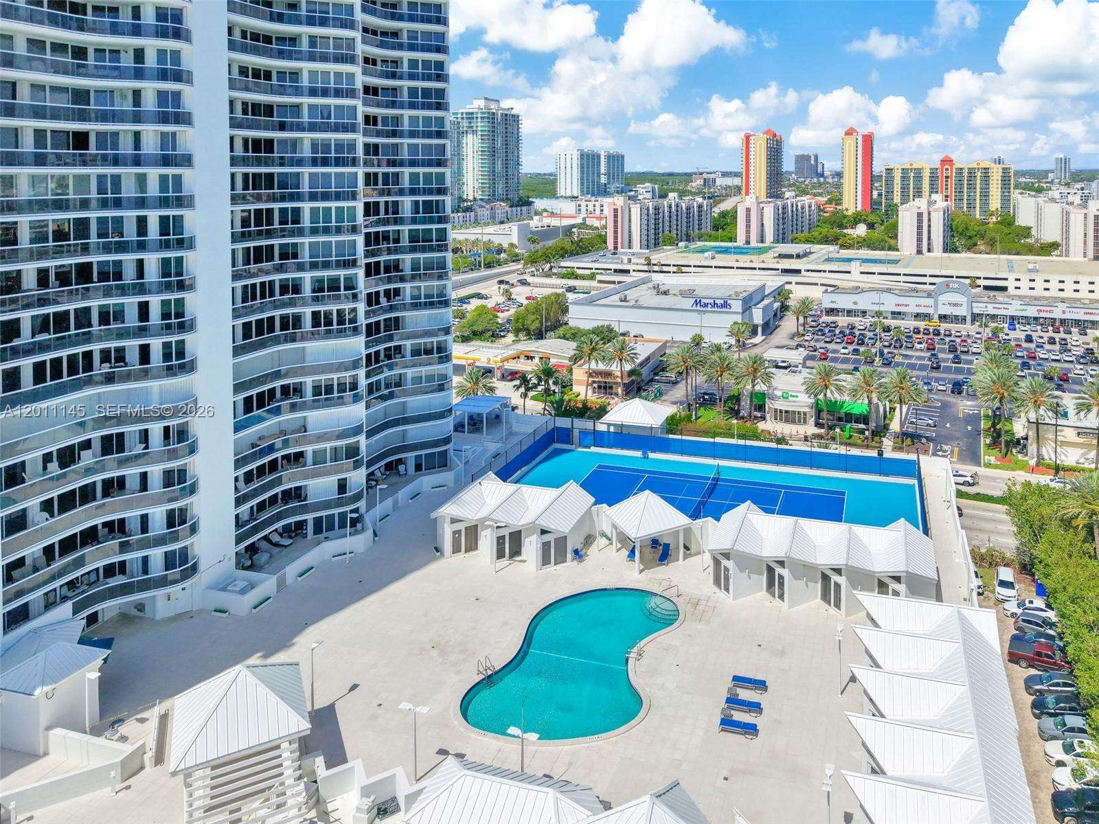Sands Pointe at 16711 Collins Ave, Sunny Isles Beach, FL 33160 - For Rent photo 4