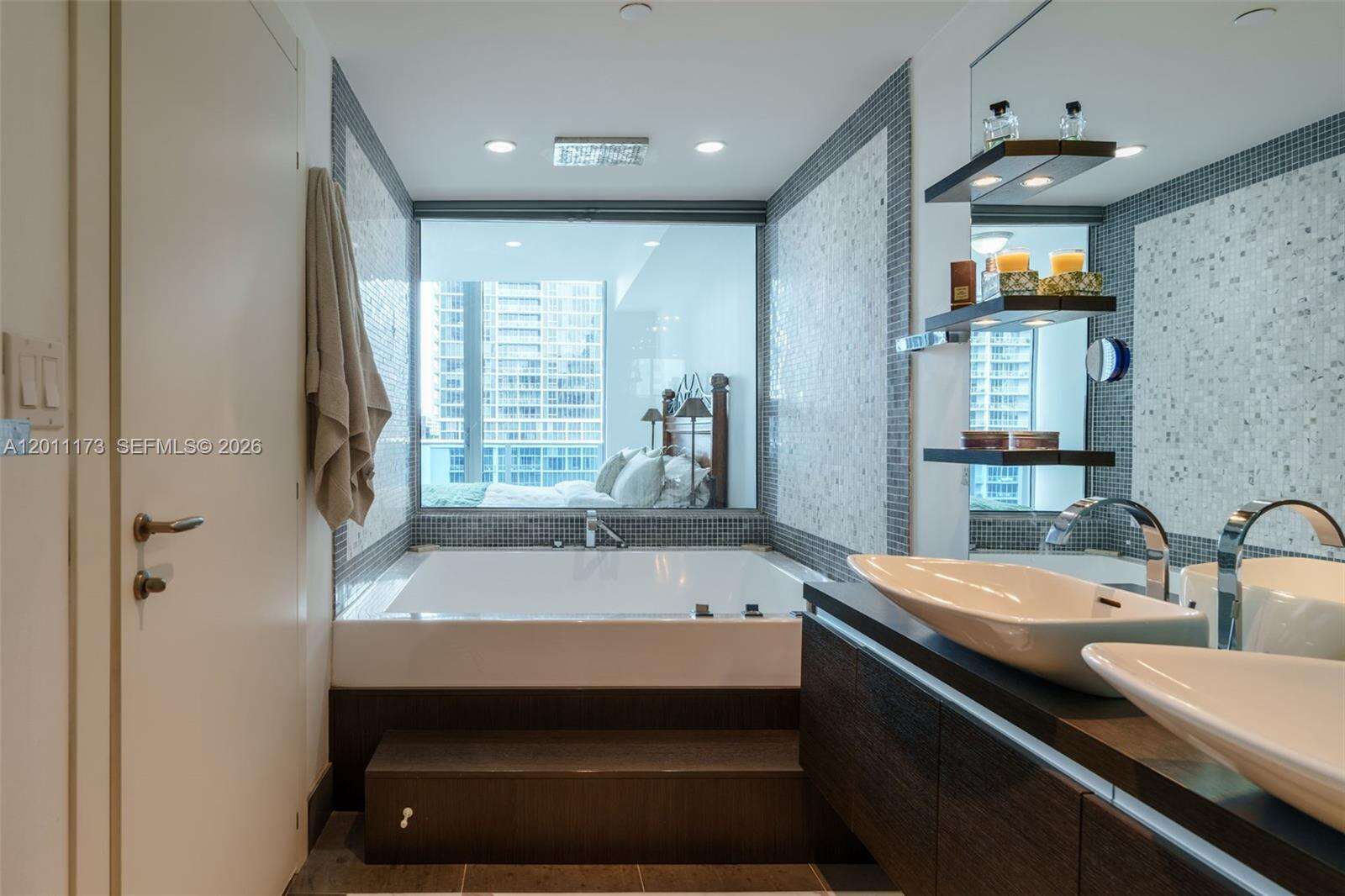 Epic Residences at 200 Biscayne Blvd Way, Miami, FL 33131 - For Rent photo 15