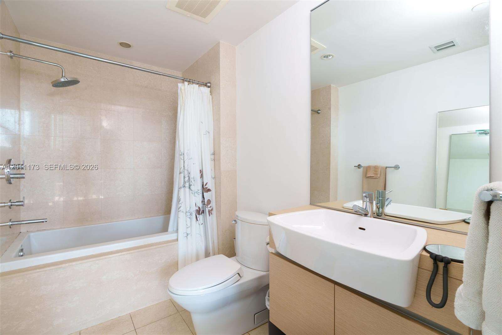 Epic Residences at 200 Biscayne Blvd Way, Miami, FL 33131 - For Rent photo 21