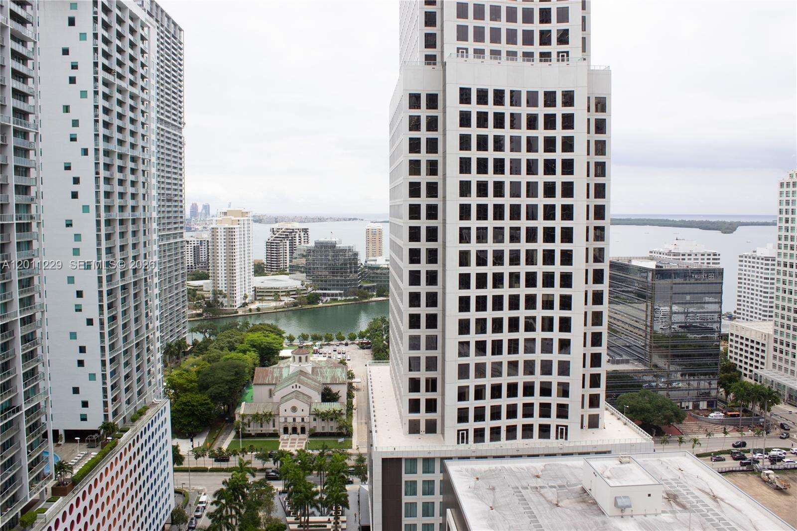 Reach Brickell at 68 6 St, Miami, FL 33131 - For Rent photo 20