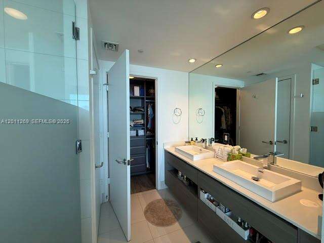 Icon Bay at 460 28 St, Miami, FL 33137 - For Rent photo 27