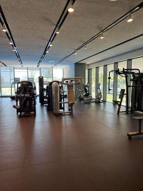 Icon Bay at 460 28 St, Miami, FL 33137 - For Rent photo 32