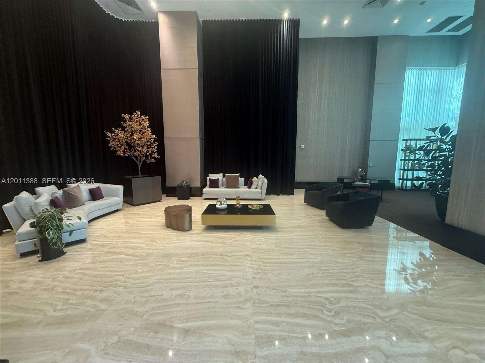 The Plaza On Brickell East at 950 Brickell Bay Dr, Miami, FL 33131 - For Rent photo 19