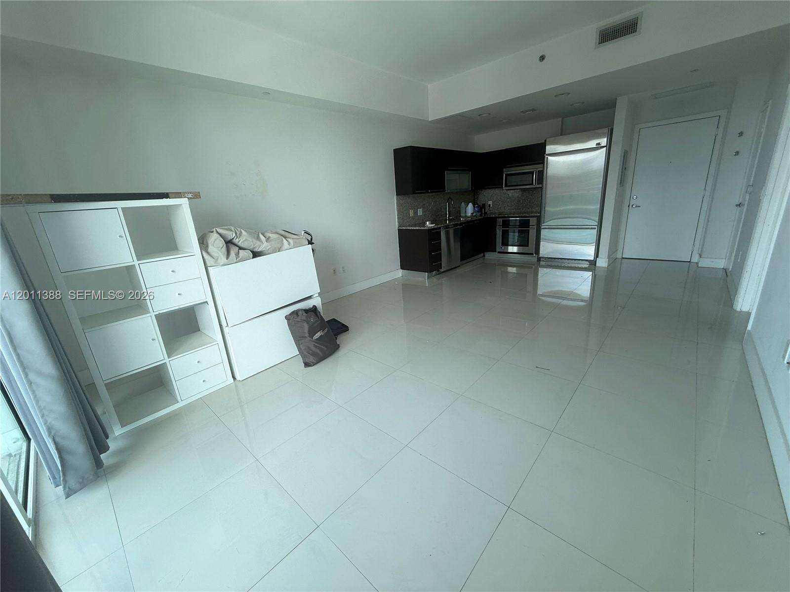 The Plaza On Brickell East at 950 Brickell Bay Dr, Miami, FL 33131 - For Rent photo 3