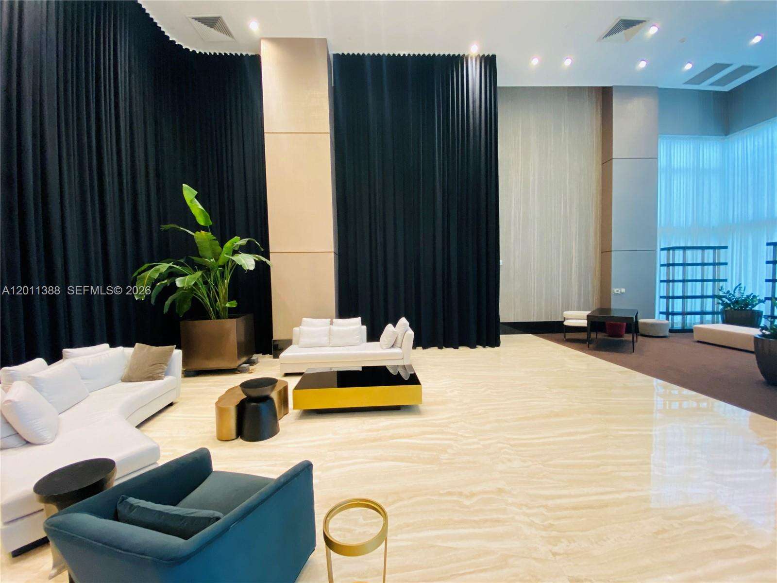 The Plaza On Brickell East at 950 Brickell Bay Dr, Miami, FL 33131 - For Rent photo 33