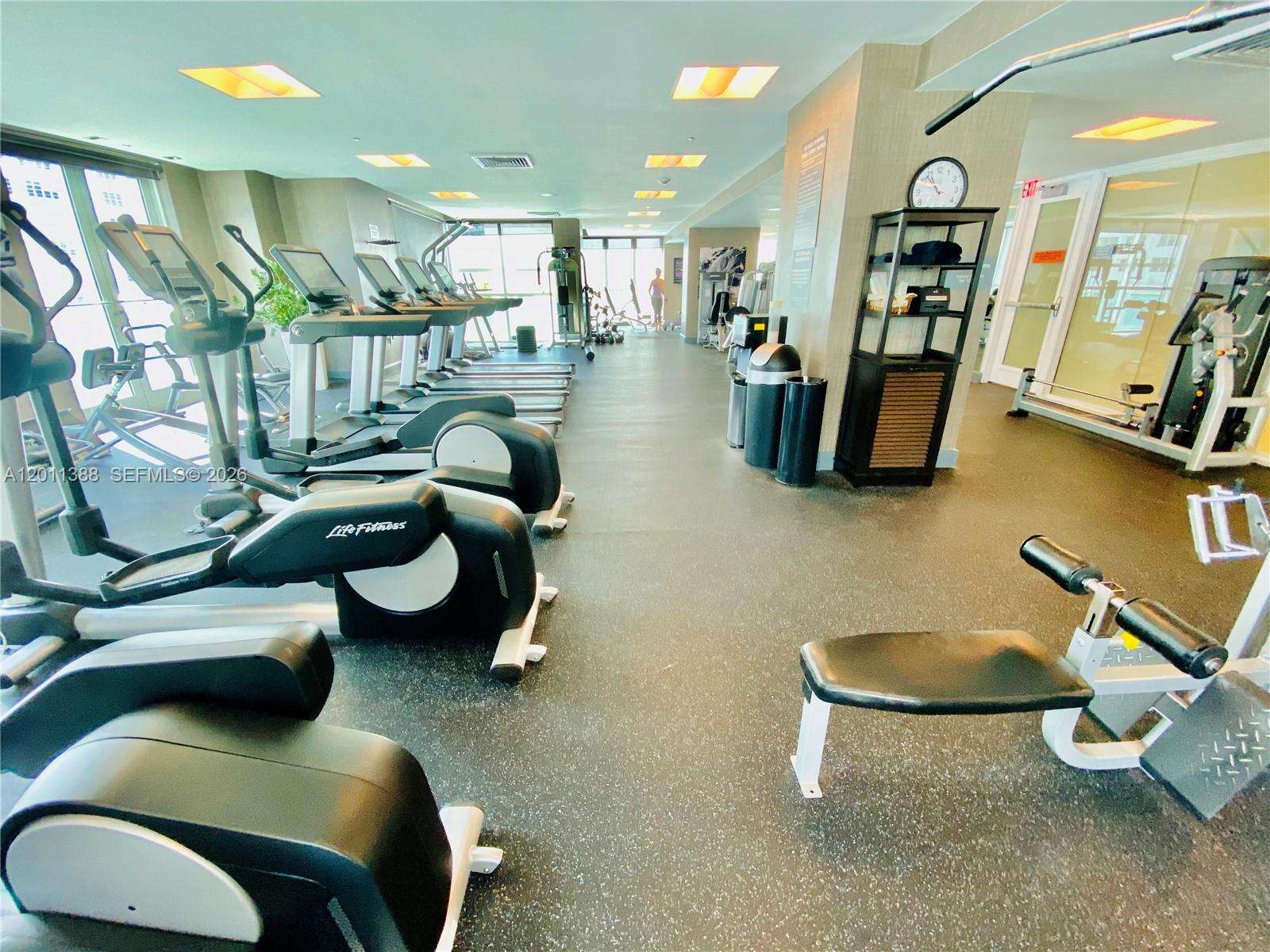 The Plaza On Brickell East at 950 Brickell Bay Dr, Miami, FL 33131 - For Rent photo 45