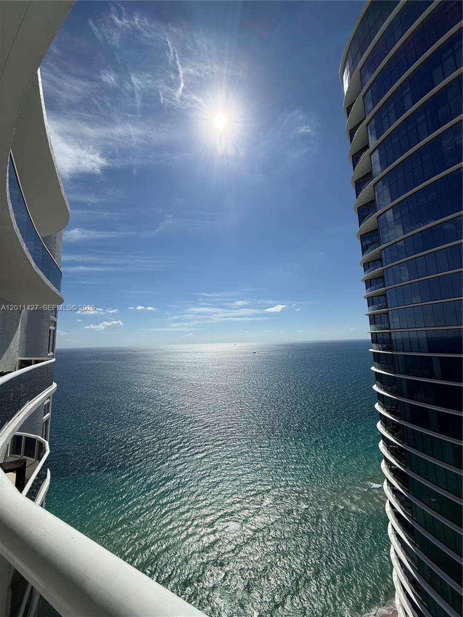 Trump Tower 3 at 15811 Collins Ave, Sunny Isles Beach, FL 33160 - For Rent photo 2