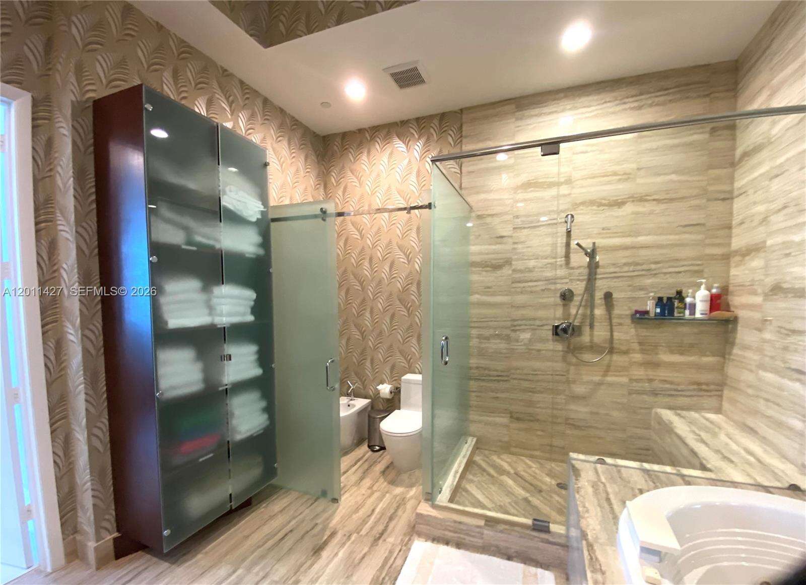 Trump Tower 3 at 15811 Collins Ave, Sunny Isles Beach, FL 33160 - For Rent photo 17