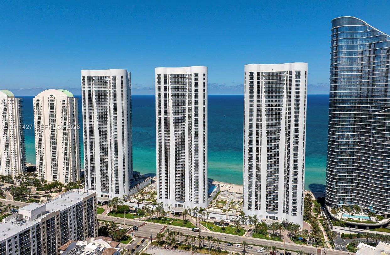 Trump Tower 3 at 15811 Collins Ave, Sunny Isles Beach, FL 33160 - For Rent photo 28