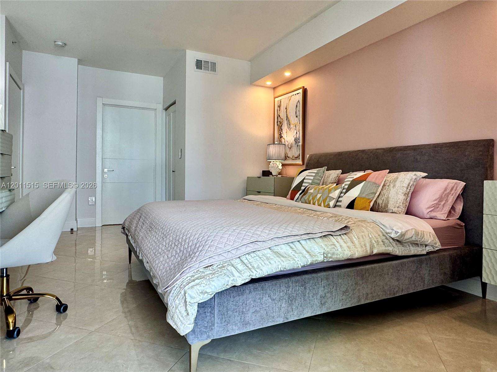 King David at 17555 Atlantic Blvd, Sunny Isles Beach, FL 33160 - For Rent photo 9