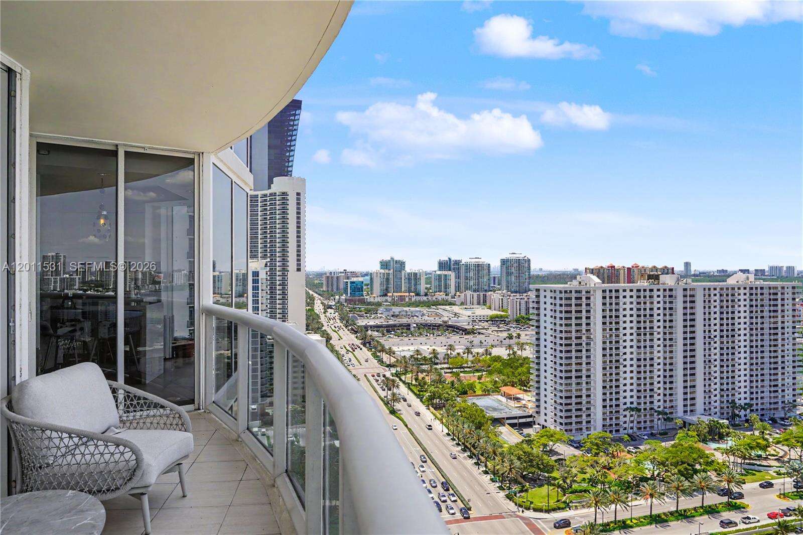 Pinnacle at 17555 Collins Ave, Sunny Isles Beach, FL 33160 - For Rent photo 20