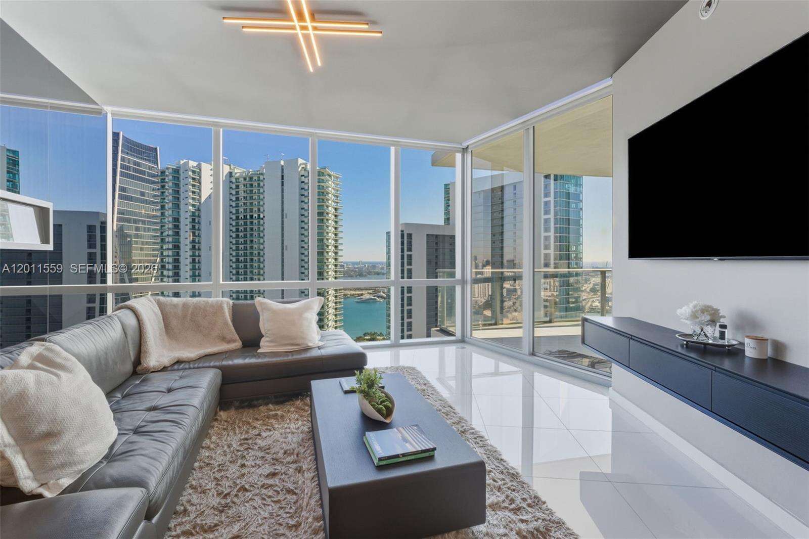 Paramount Miami Worldcenter at 851 1 Ave, Miami, FL 33132 - For Rent photo 15