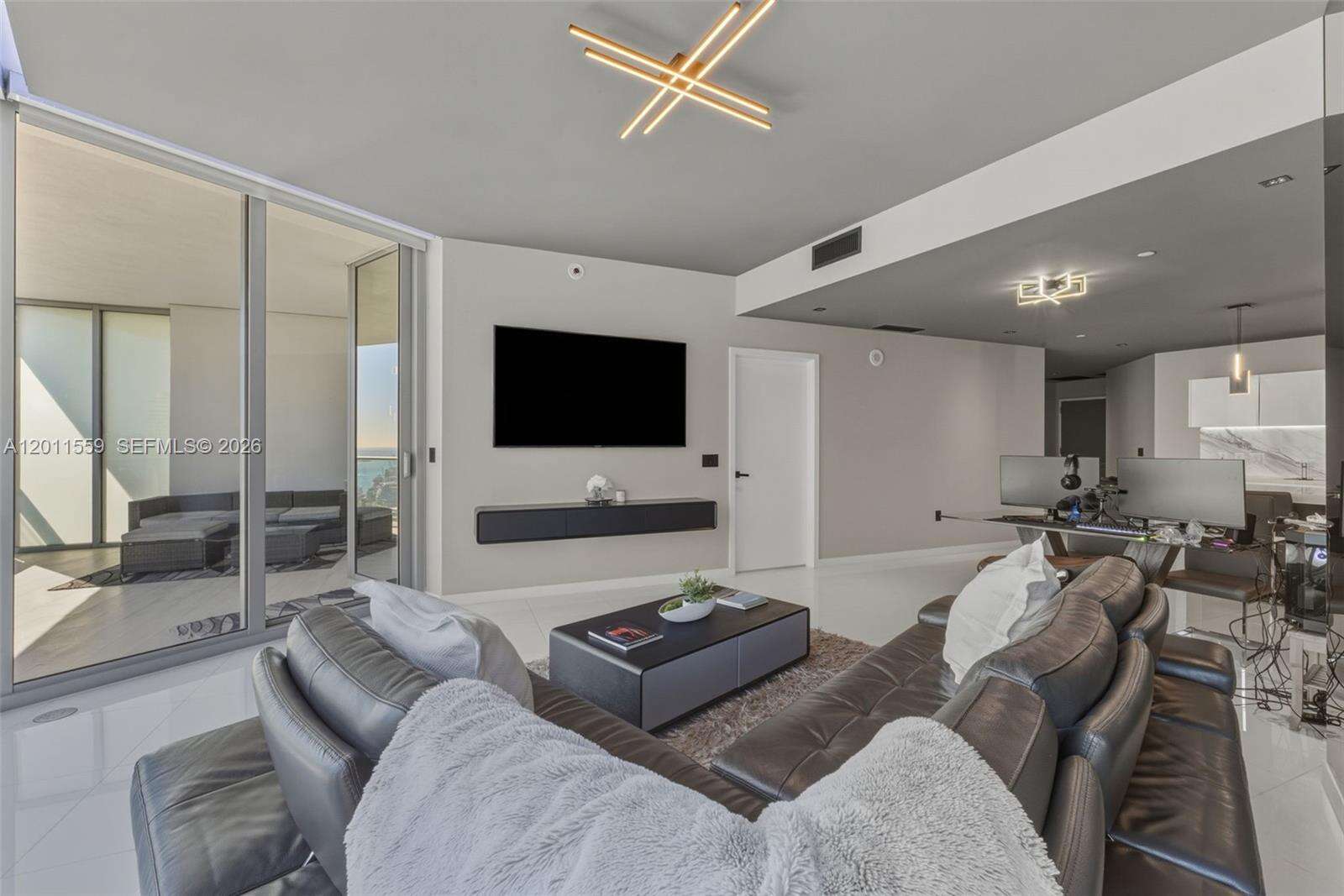 Paramount Miami Worldcenter at 851 1 Ave, Miami, FL 33132 - For Rent photo 17