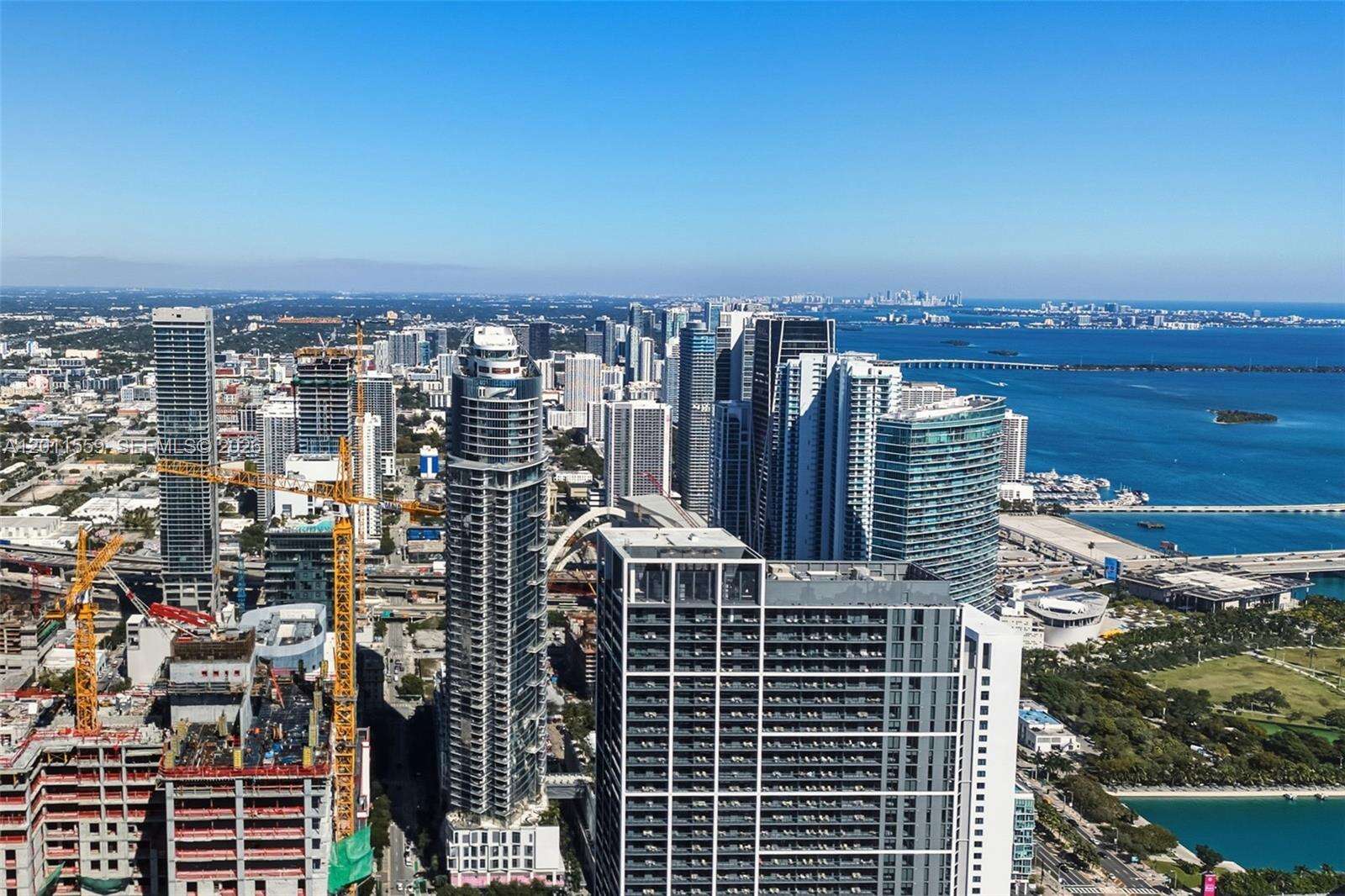 Paramount Miami Worldcenter at 851 1 Ave, Miami, FL 33132 - For Rent photo 42