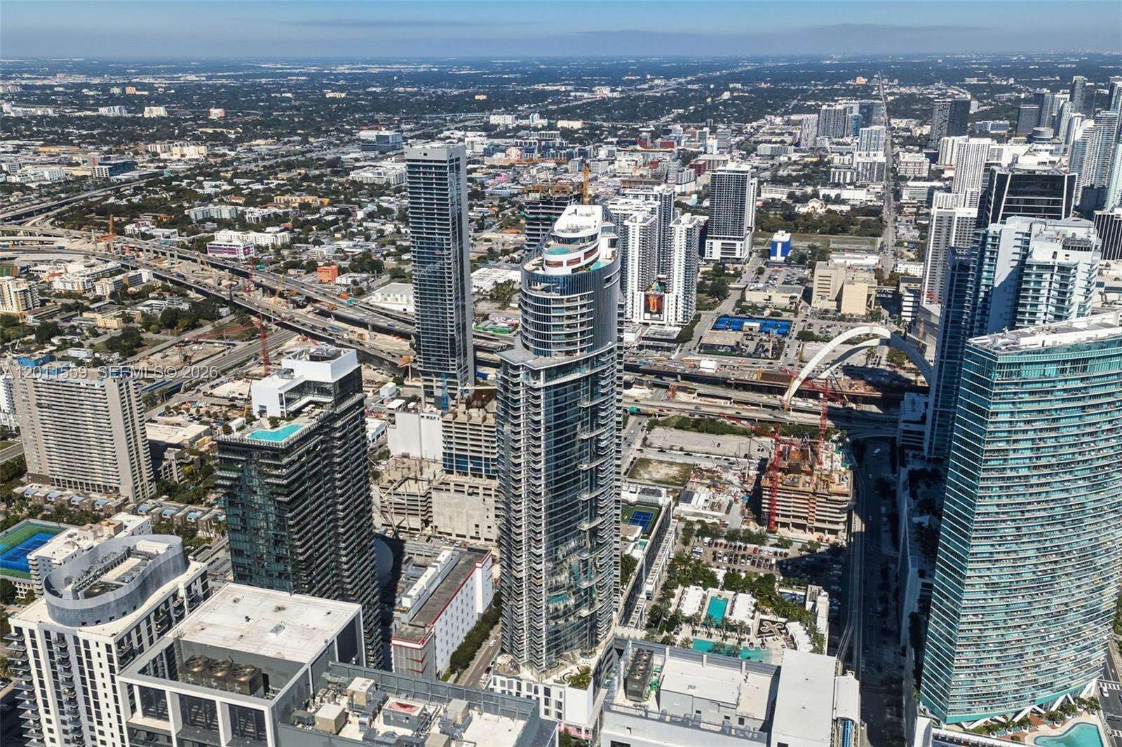 Paramount Miami Worldcenter at 851 1 Ave, Miami, FL 33132 - For Rent photo 43