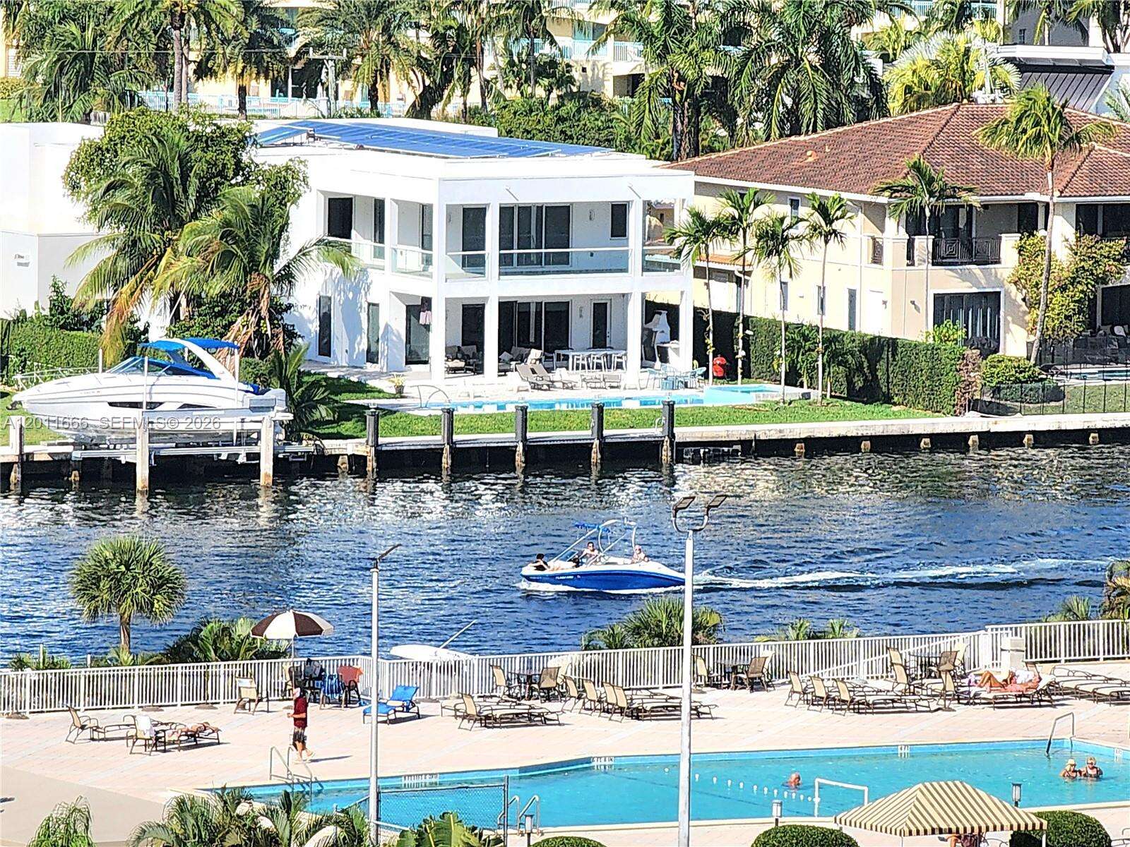 Parker Plaza at 2030 Ocean Dr, Hallandale Beach, FL 33009 - For Rent photo 3