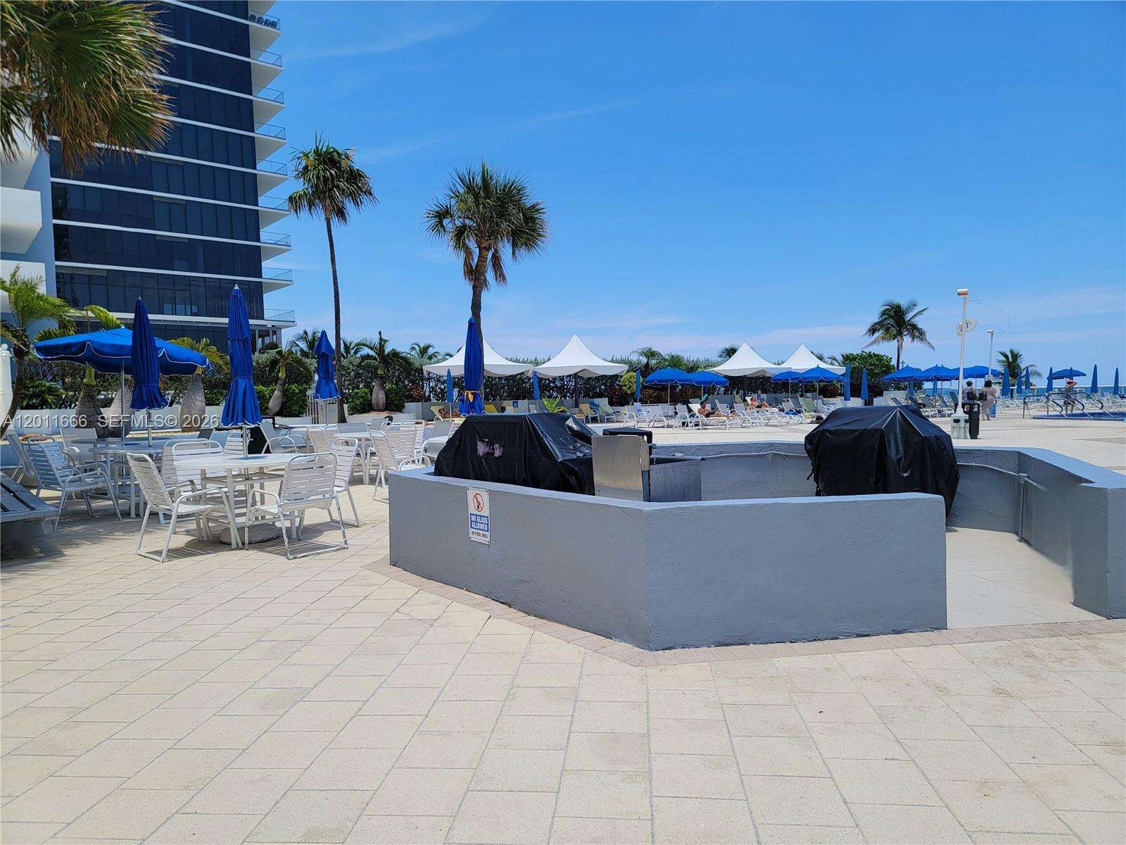Parker Plaza at 2030 Ocean Dr, Hallandale Beach, FL 33009 - For Rent photo 29