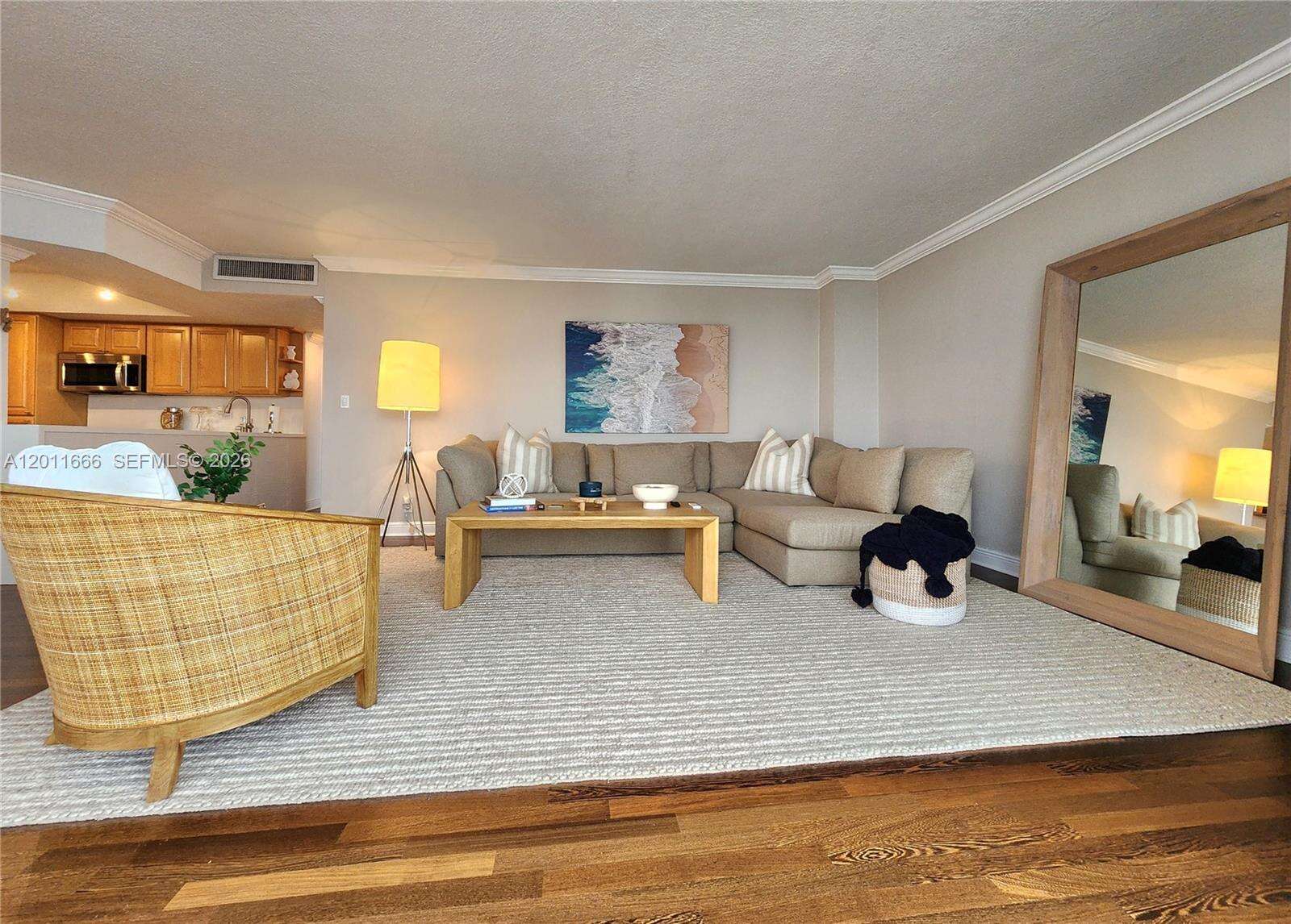 Parker Plaza at 2030 Ocean Dr, Hallandale Beach, FL 33009 - For Rent photo 6