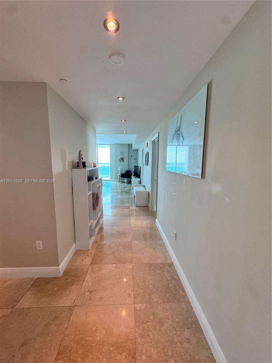 Skyline On Brickell at 2101 Brickell Ave, Miami, FL 33129 - For Rent photo 21
