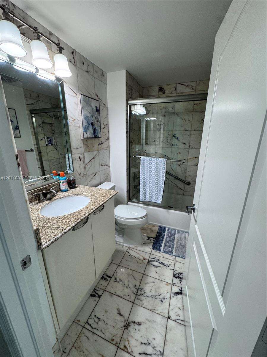 Skyline On Brickell at 2101 Brickell Ave, Miami, FL 33129 - For Rent photo 27