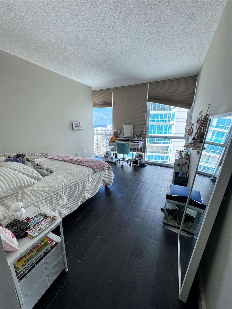 Skyline On Brickell at 2101 Brickell Ave, Miami, FL 33129 - For Rent photo 28