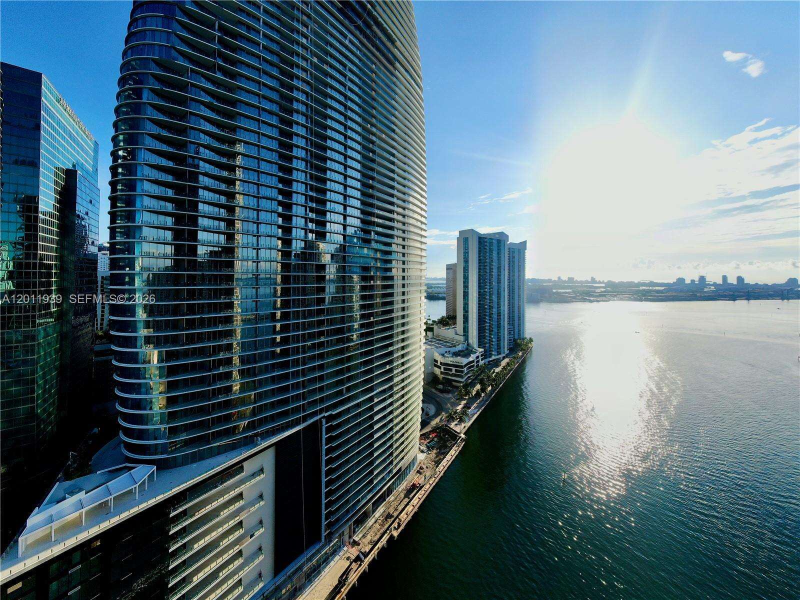 One Miami West at 325 Biscayne Blvd, Miami, FL 33131 - For Rent photo 1