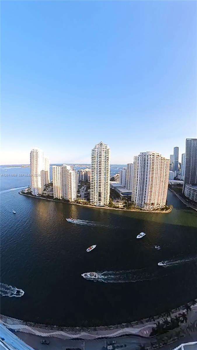 One Miami West at 325 Biscayne Blvd, Miami, FL 33131 - For Rent photo 10