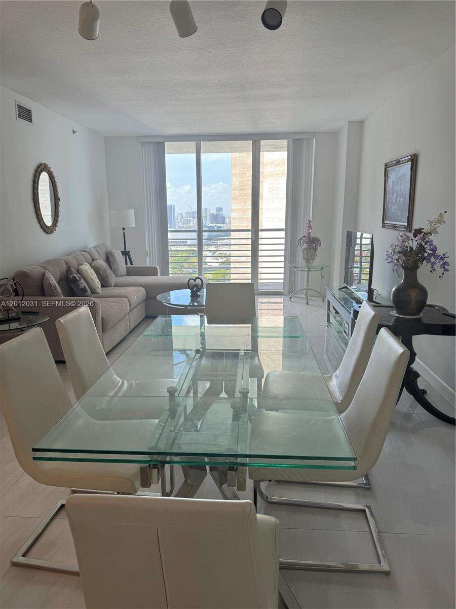 One Miami East at 335 Biscayne Blvd, Miami, FL 33131 - For Rent photo 11