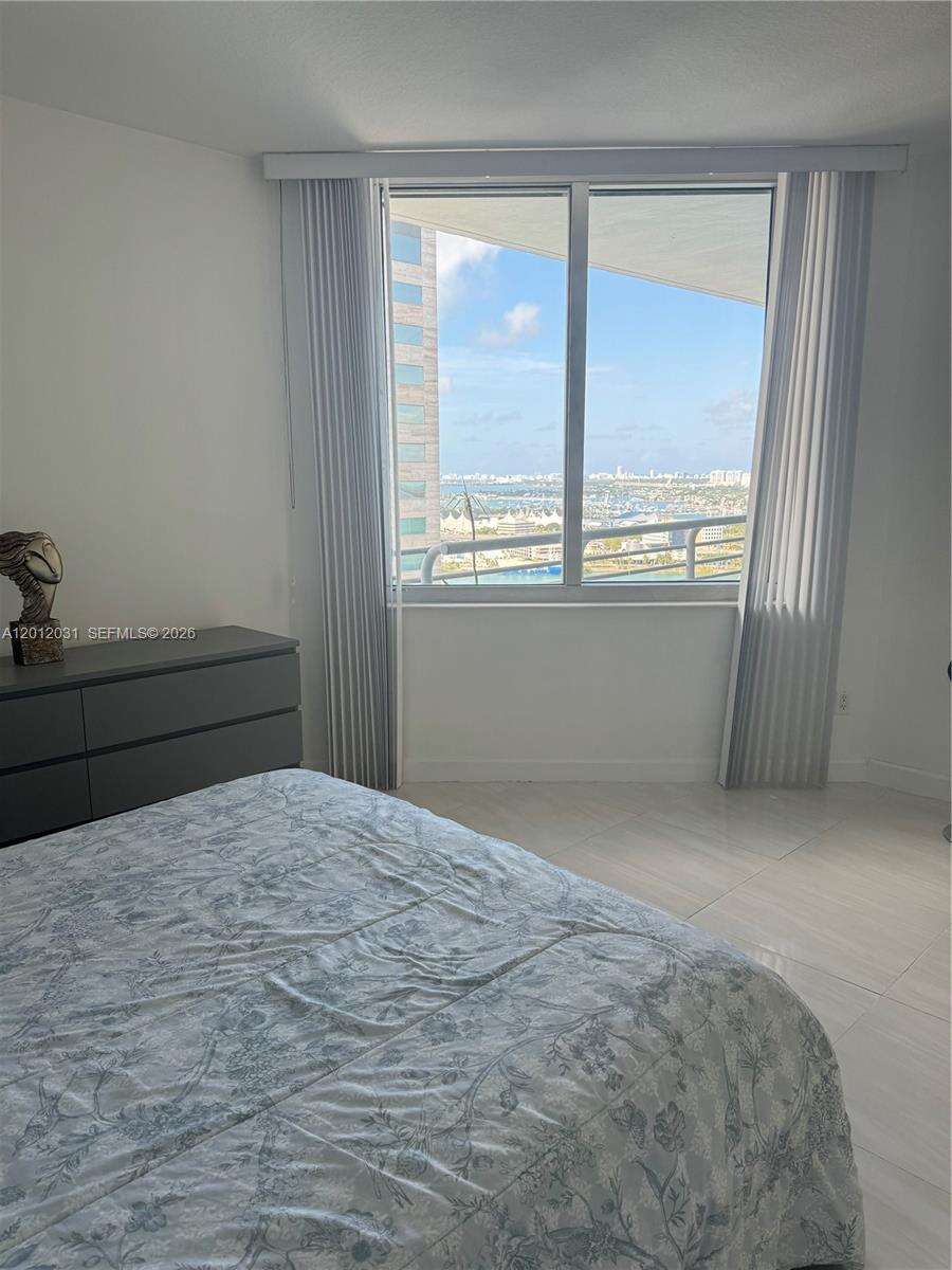 One Miami East at 335 Biscayne Blvd, Miami, FL 33131 - For Rent photo 14