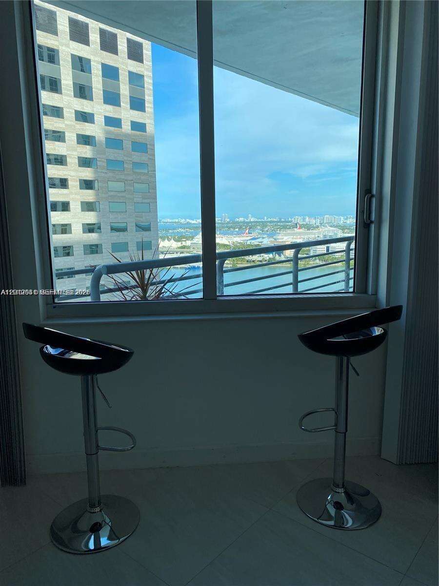 One Miami East at 335 Biscayne Blvd, Miami, FL 33131 - For Rent photo 16