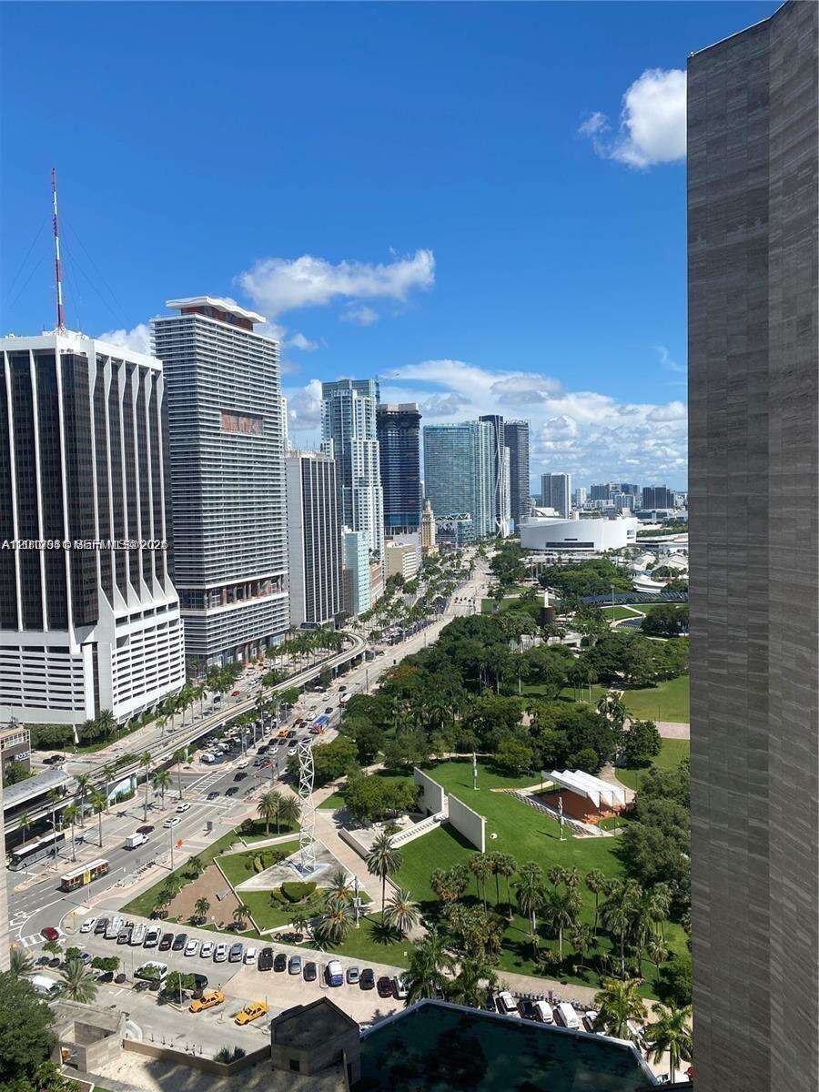 One Miami East at 335 Biscayne Blvd, Miami, FL 33131 - For Rent photo 38