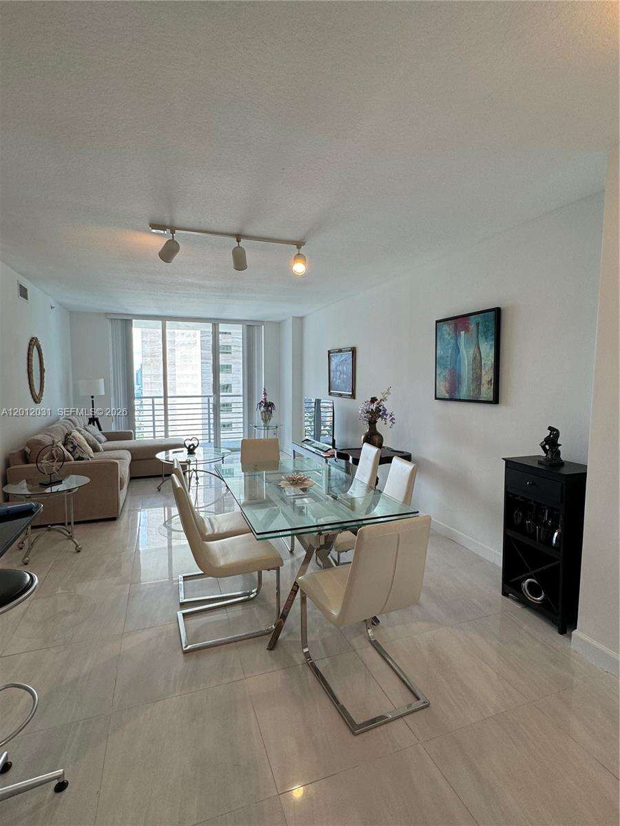 One Miami East at 335 Biscayne Blvd, Miami, FL 33131 - For Rent photo 8