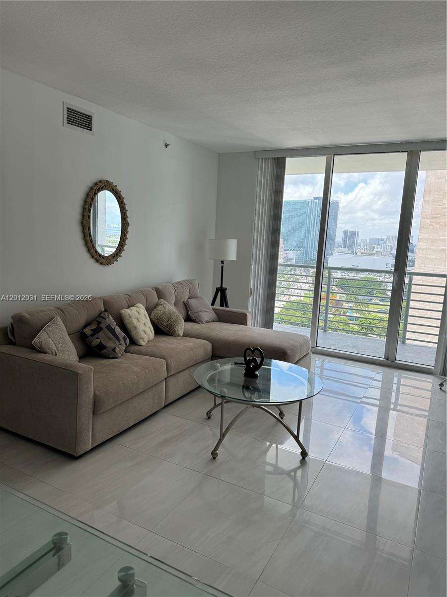 One Miami East at 335 Biscayne Blvd, Miami, FL 33131 - For Rent photo 10