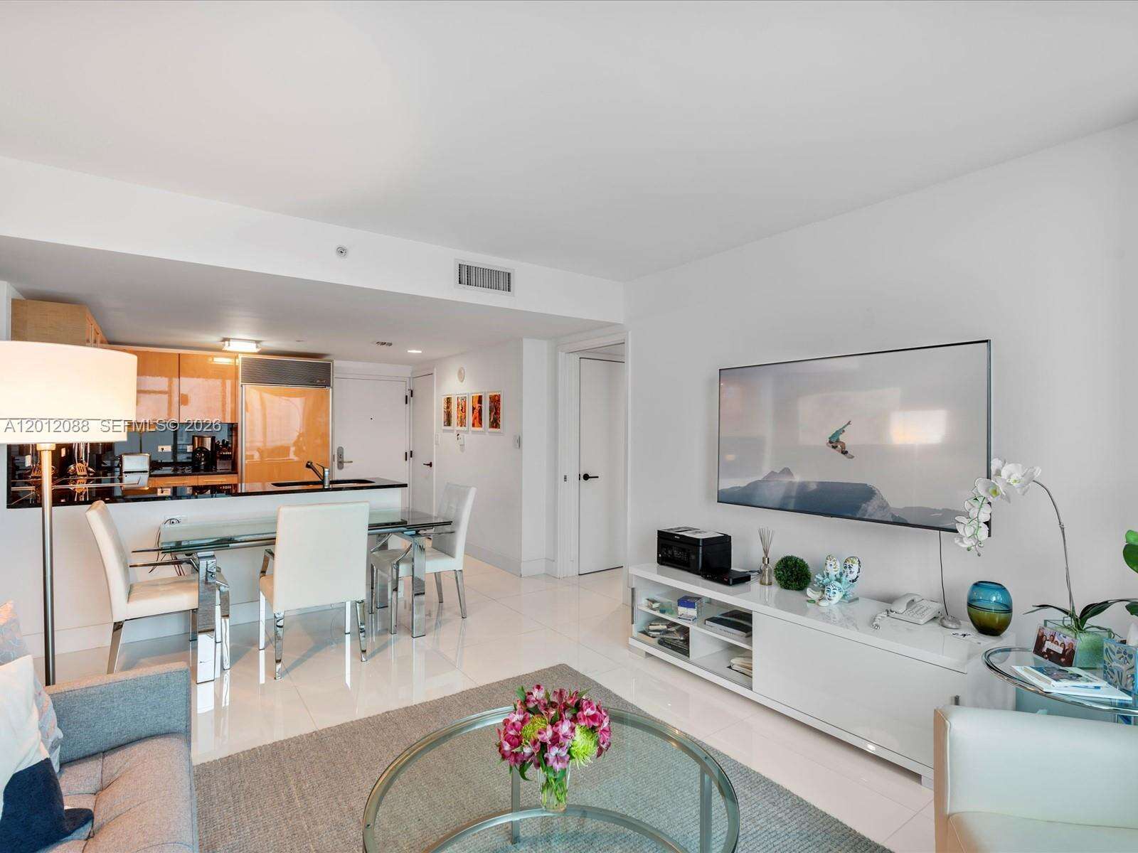 Central Carillon at 6801 Collins Ave, Miami Beach, FL 33141 - For Rent photo 12