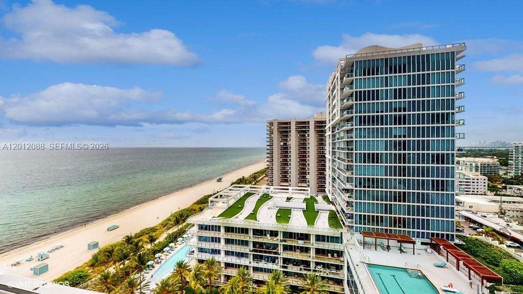 Central Carillon at 6801 Collins Ave, Miami Beach, FL 33141 - For Rent photo 24