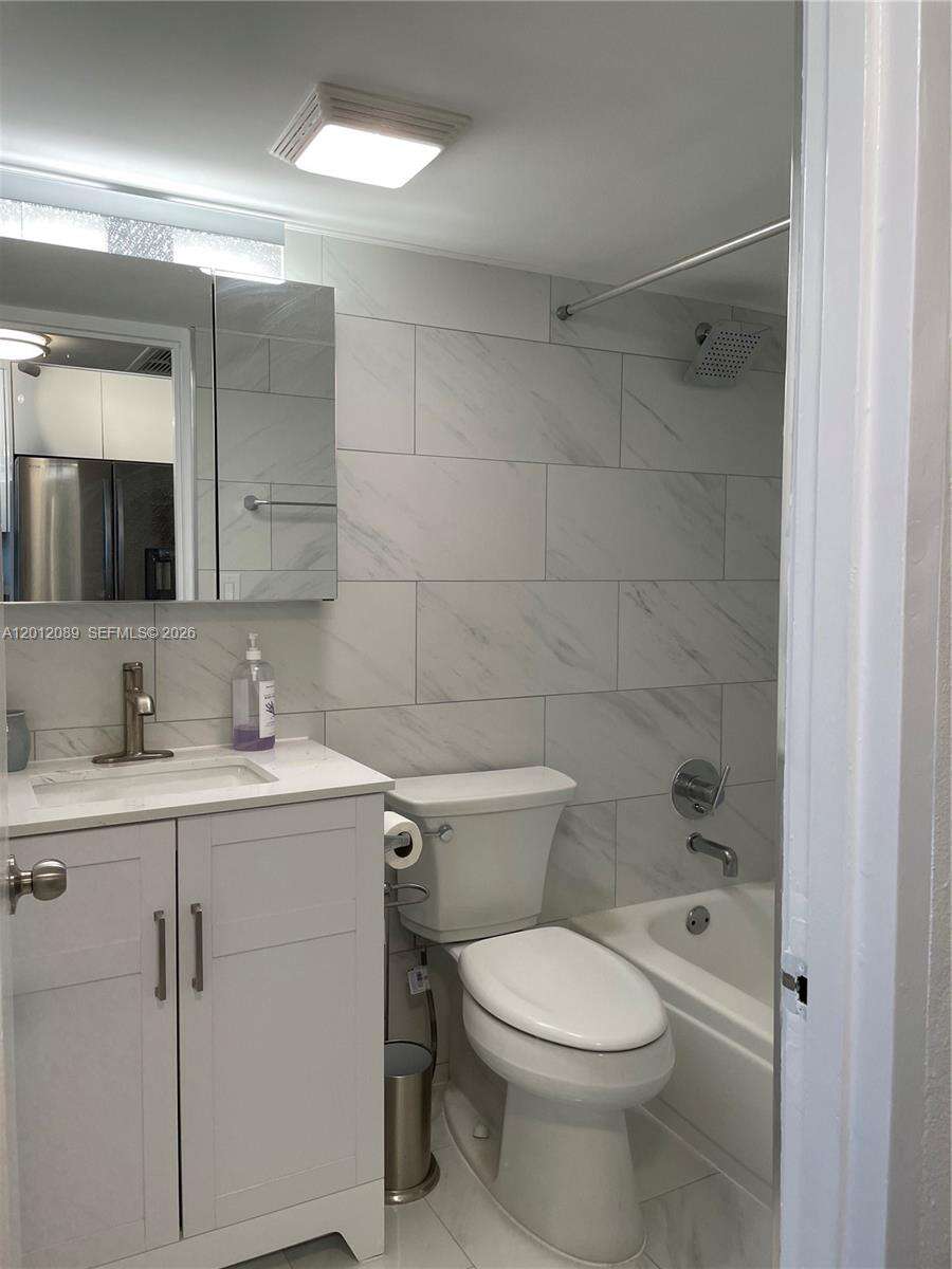 Harbour House at 10275 Collins Ave, Bal Harbour, FL 33154 - For Rent photo 6