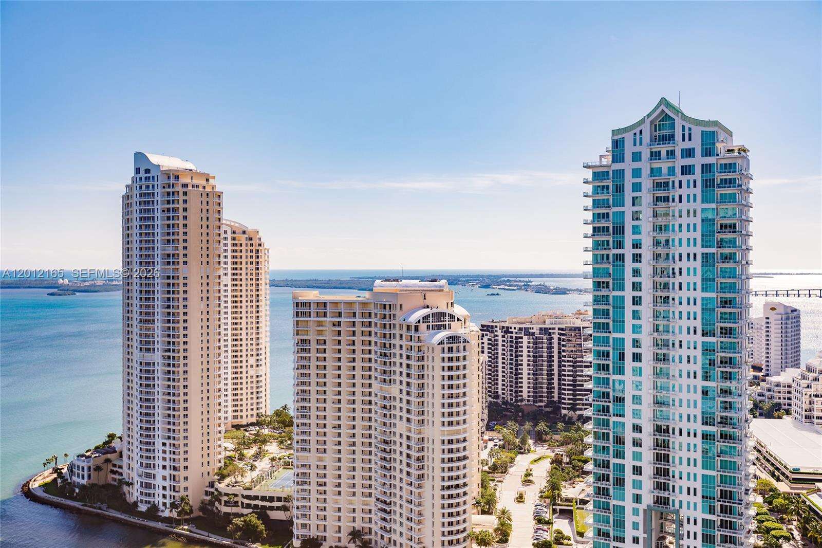 One Miami West at 325 Biscayne Blvd, Miami, FL 33131 - For Rent photo 15