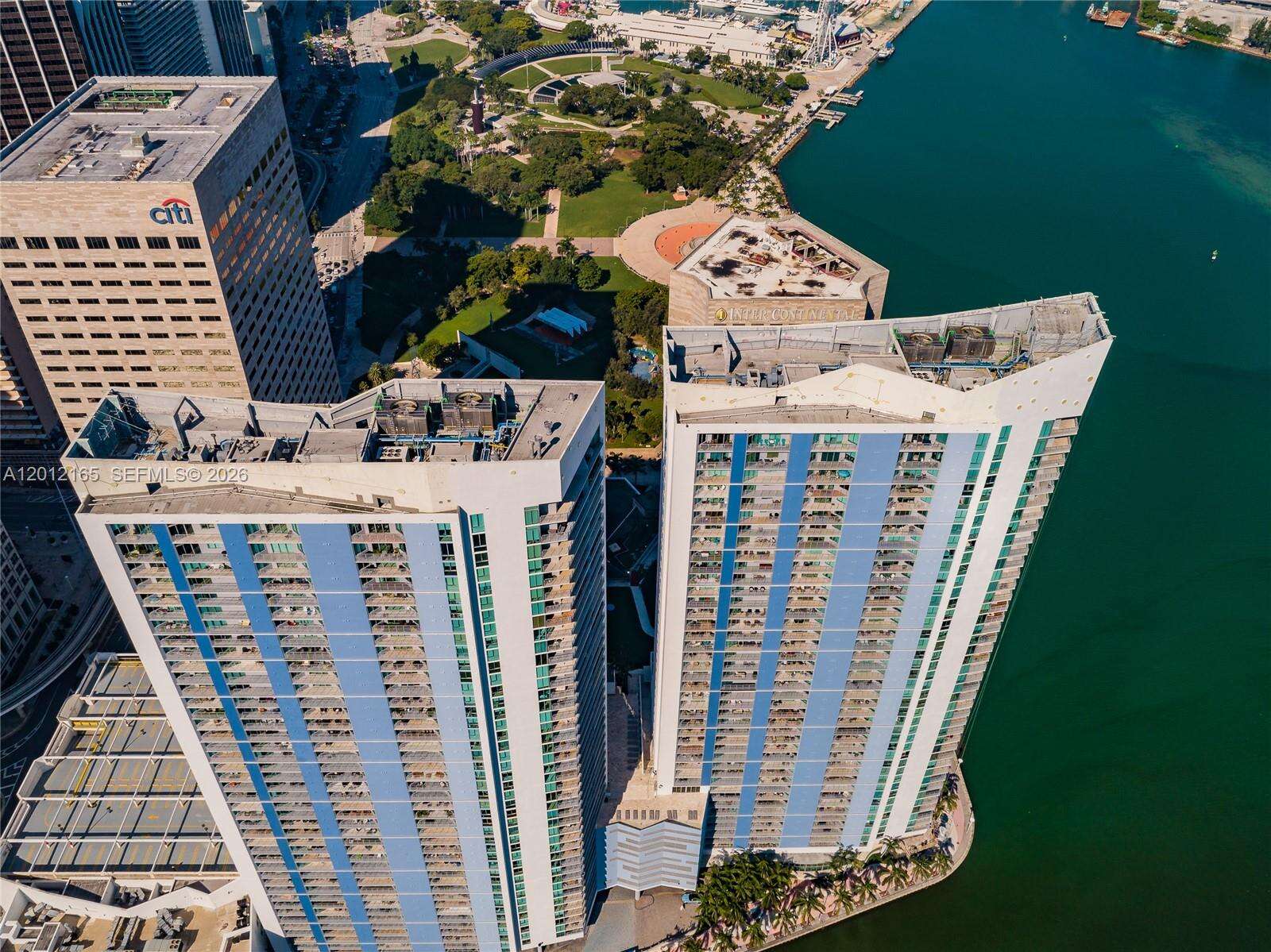 One Miami West at 325 Biscayne Blvd, Miami, FL 33131 - For Rent photo 19