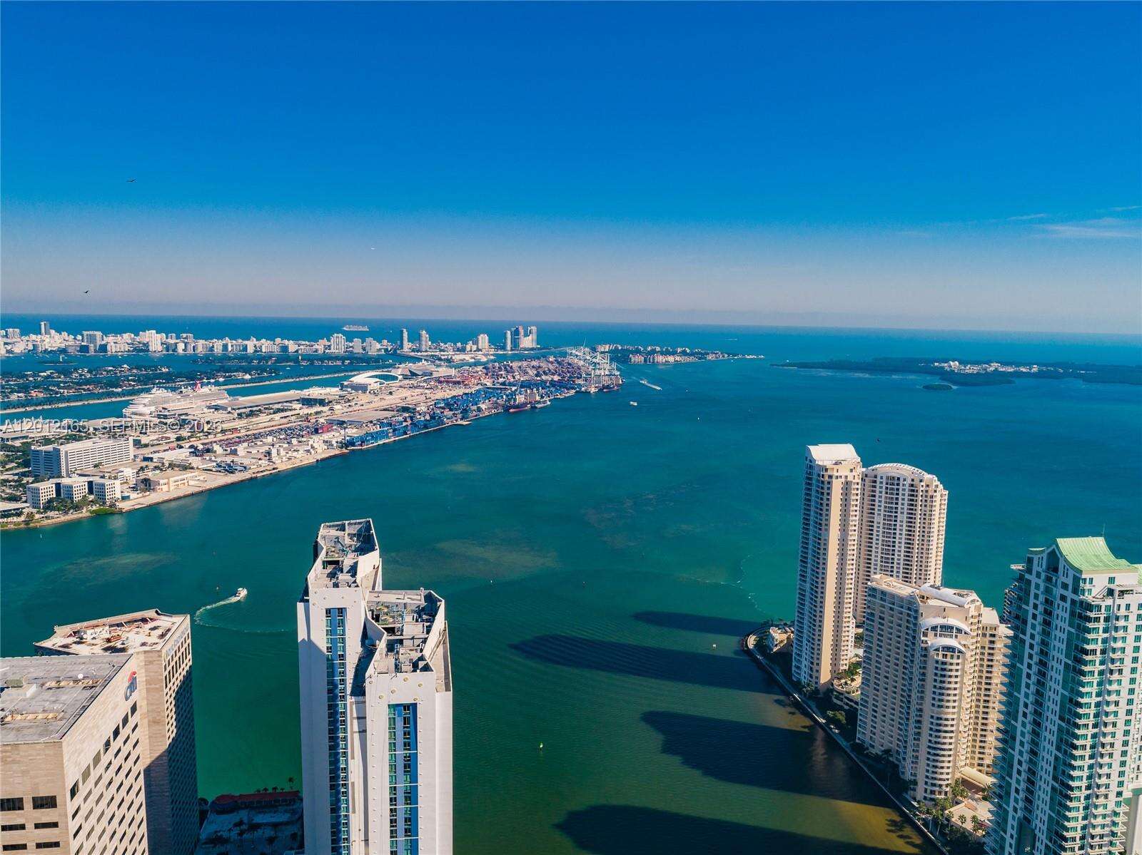 One Miami West at 325 Biscayne Blvd, Miami, FL 33131 - For Rent photo 21