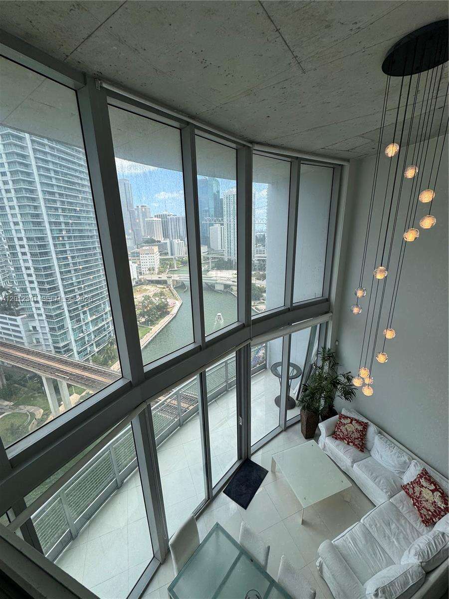 Neo Vertika at 690 1 Ct, Miami, FL 33130 - For Rent photo 23