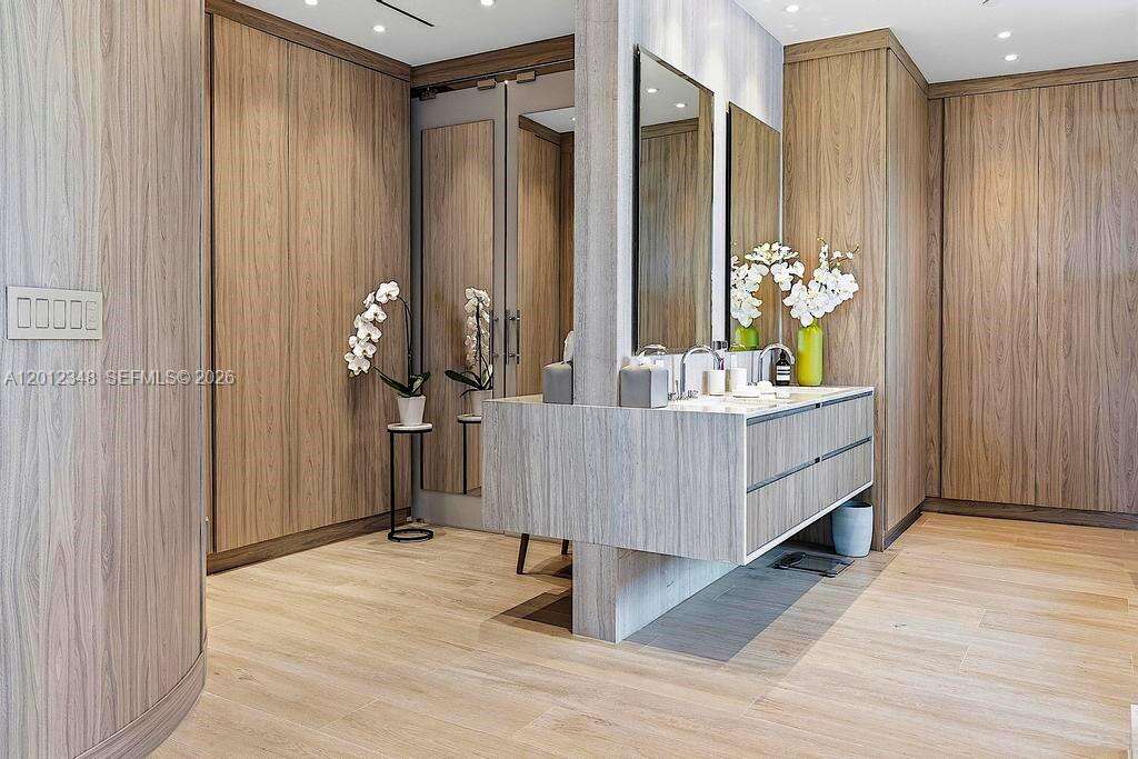 Continuum North Tower at 50 Pointe Dr, Miami Beach, FL 33139 - For Rent photo 21