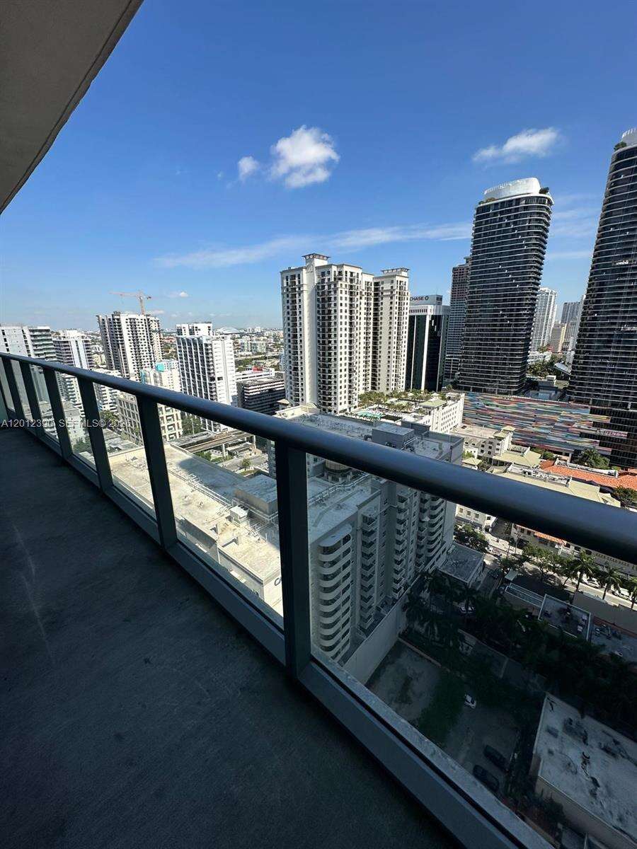 Millecento at 1100 Miami Ave, Miami, FL 33130 - For Rent photo 4