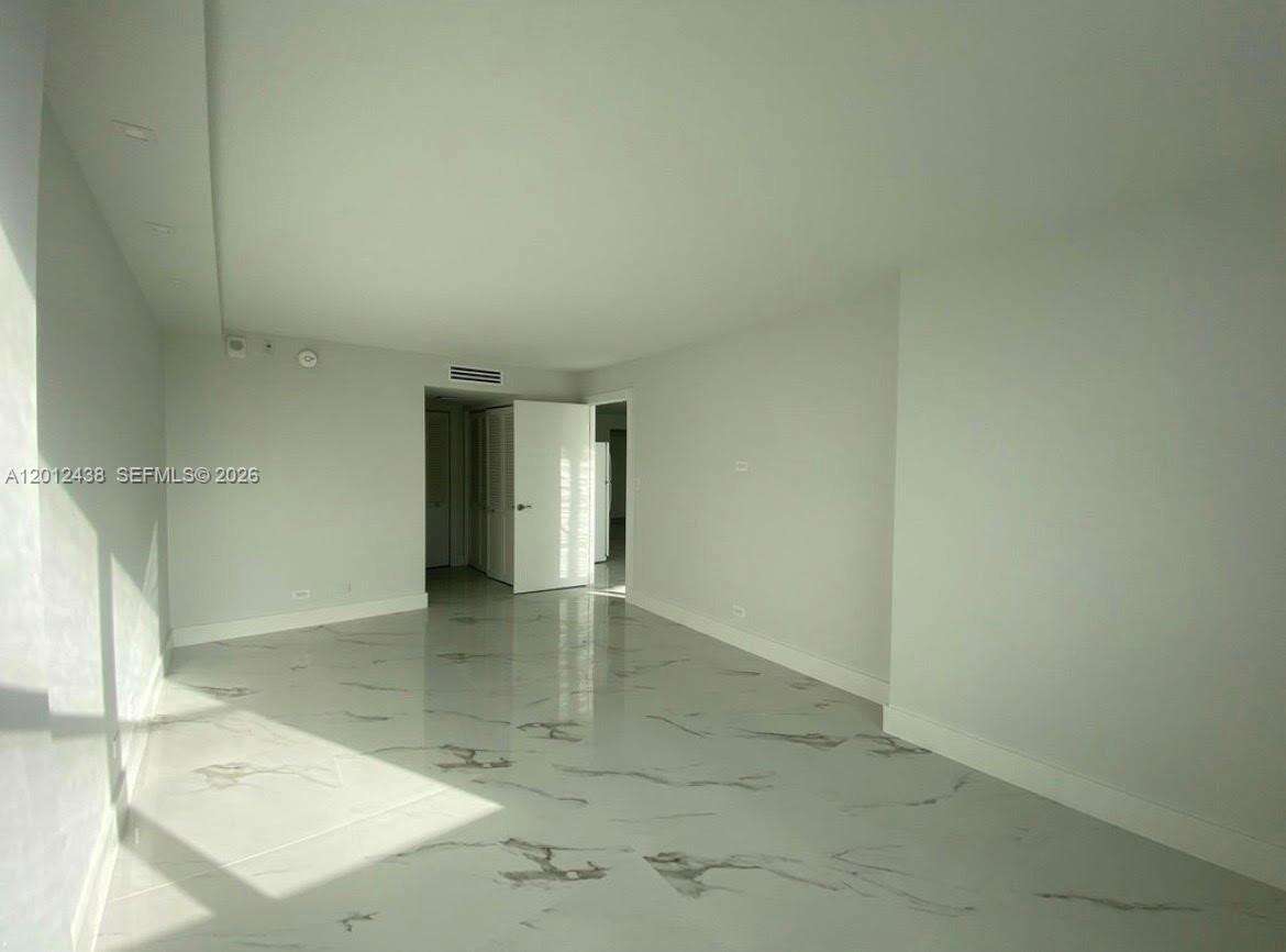 Maison Grande at 6039 Collins Ave, Miami Beach, FL 33140 - For Rent photo 11