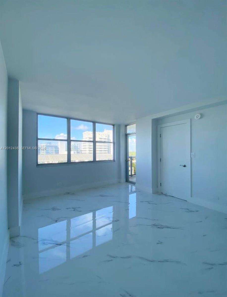 Maison Grande at 6039 Collins Ave, Miami Beach, FL 33140 - For Rent photo 14