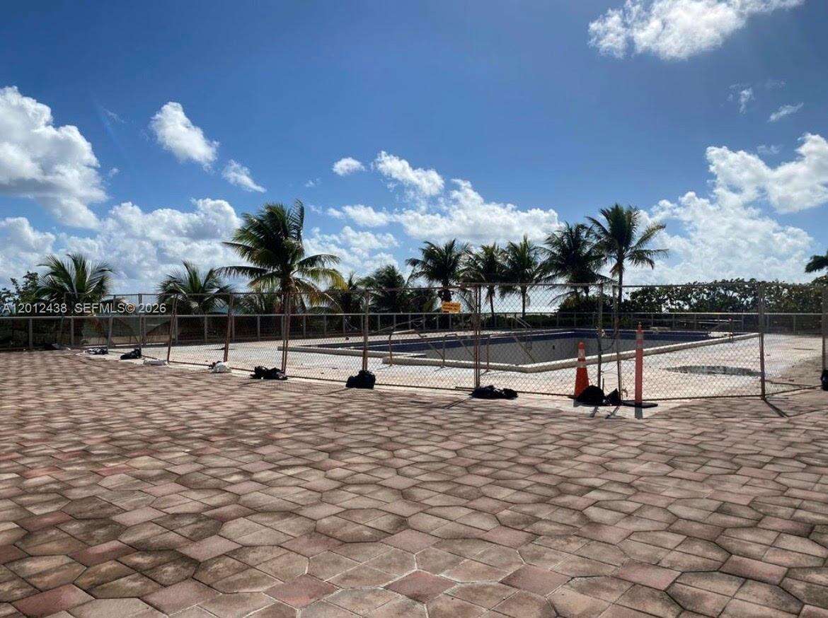 Maison Grande at 6039 Collins Ave, Miami Beach, FL 33140 - For Rent photo 31