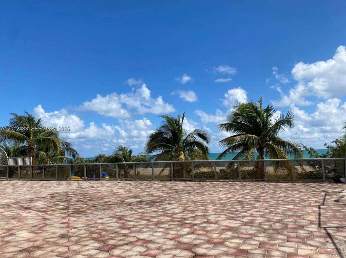 Maison Grande at 6039 Collins Ave, Miami Beach, FL 33140 - For Rent photo 32