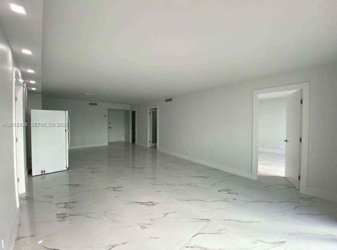 Maison Grande at 6039 Collins Ave, Miami Beach, FL 33140 - For Rent photo 7